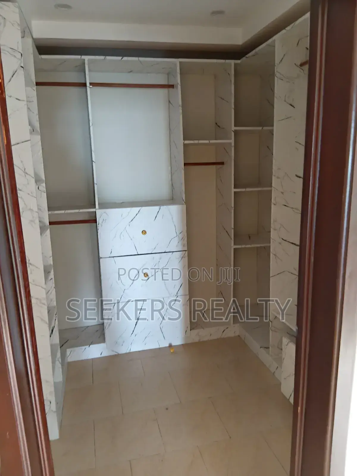 5bdrm House in Seekers Realty, Osu for rent