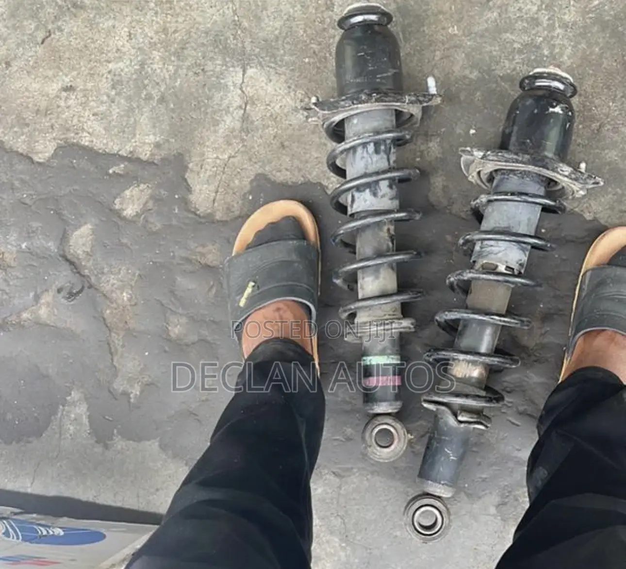 2013 Corolla Rear Shock And Absorber.