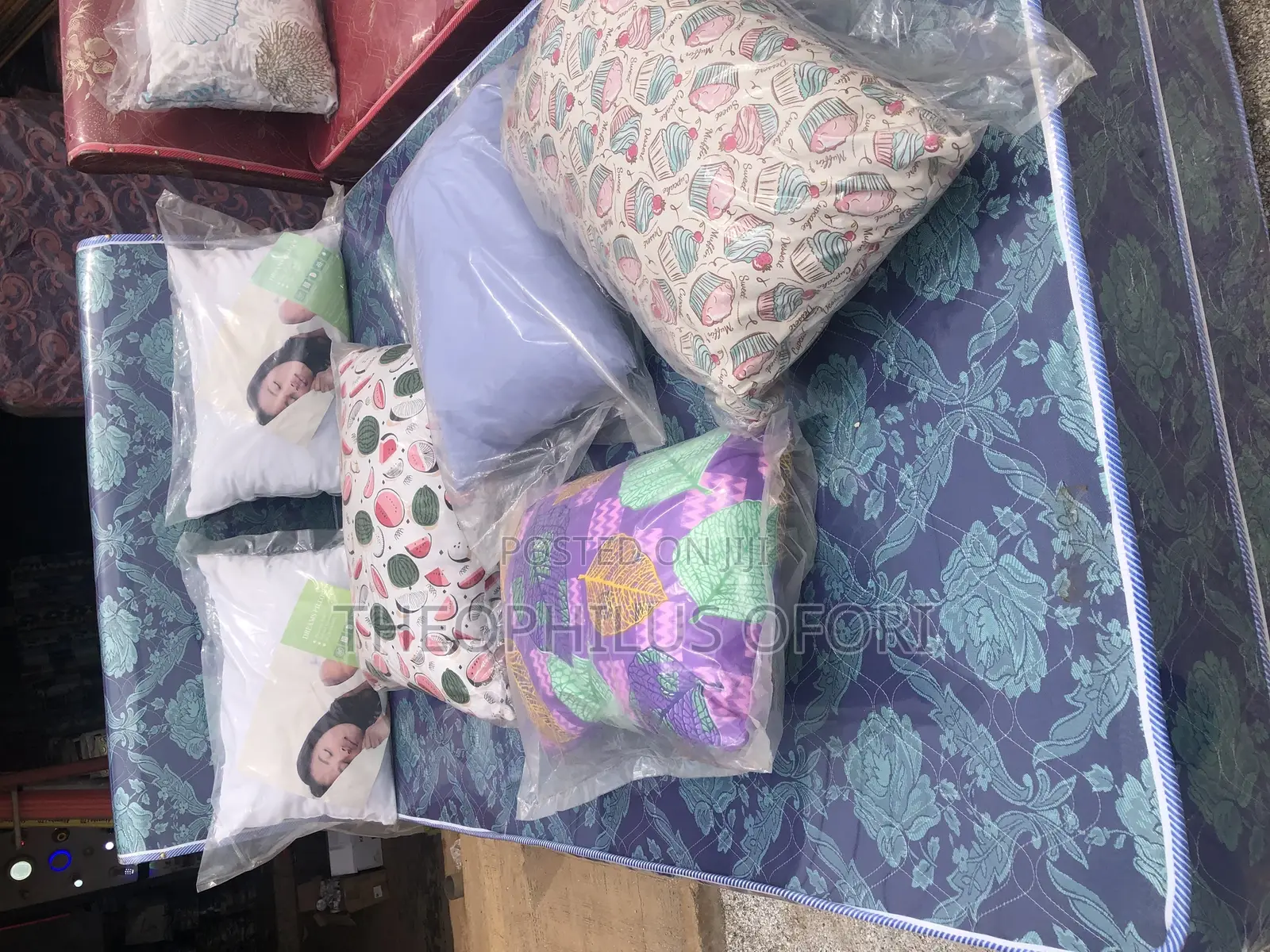 Mattress, Pillows,Carpets Gold Bar for Sale