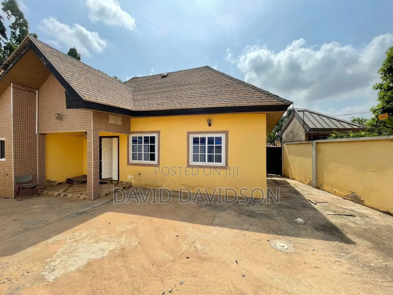 2bdrm House in 2 Bedroom House, Tema Metropolitan for sale