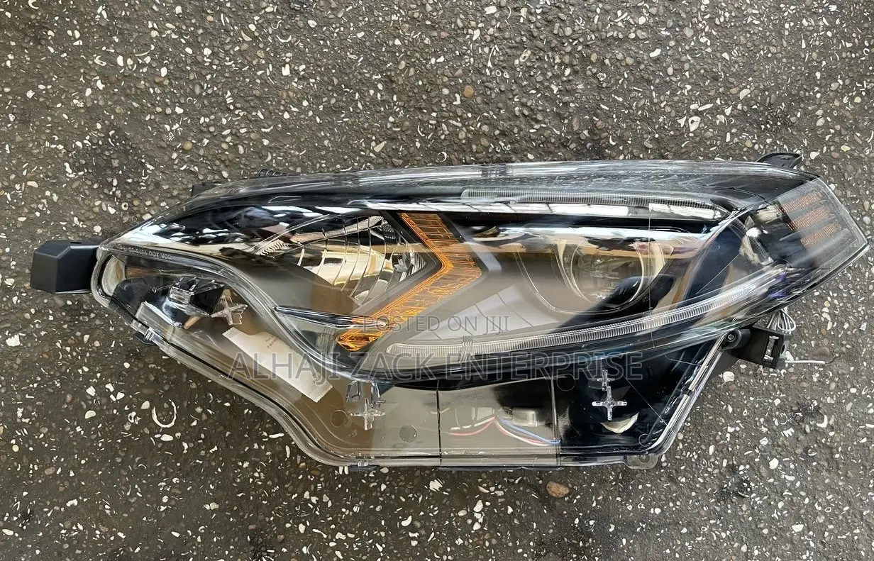Corolla 2016 Spec Headlight