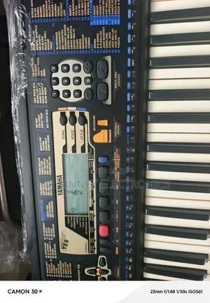 Yamaha Psr195