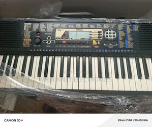 Yamaha Psr195