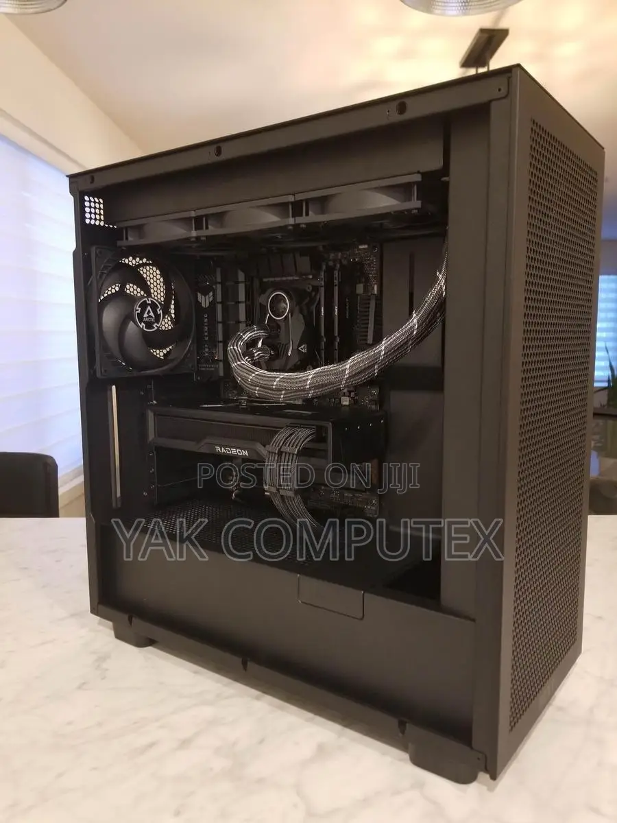 New Desktop Computer MSI model 16GB Intel Core i7 HDD+SSD 256GB