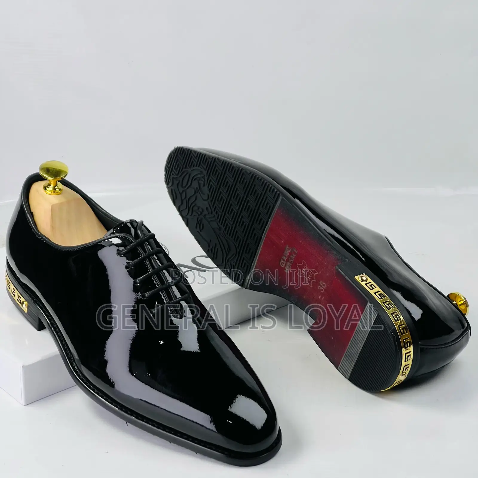 Versace Shoe / Executive