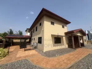 6bdrm House in Lakeside Community 1, Ashaley Botwe for sale