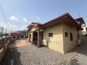 6bdrm House in Lakeside Community 1, Ashaley Botwe for sale
