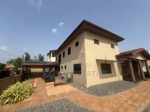 6bdrm House in Lakeside Community 1, Ashaley Botwe for sale