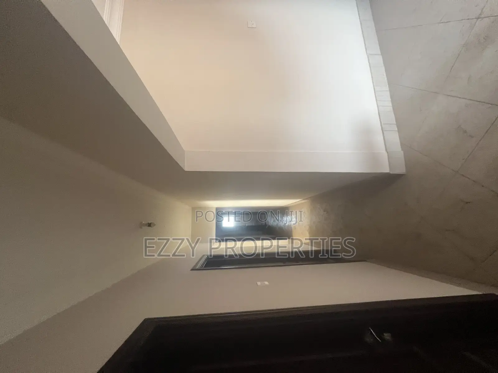 6bdrm House in Lakeside Community 1, Ashaley Botwe for sale