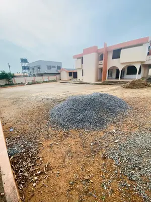 6bdrm House in North Legon for sale