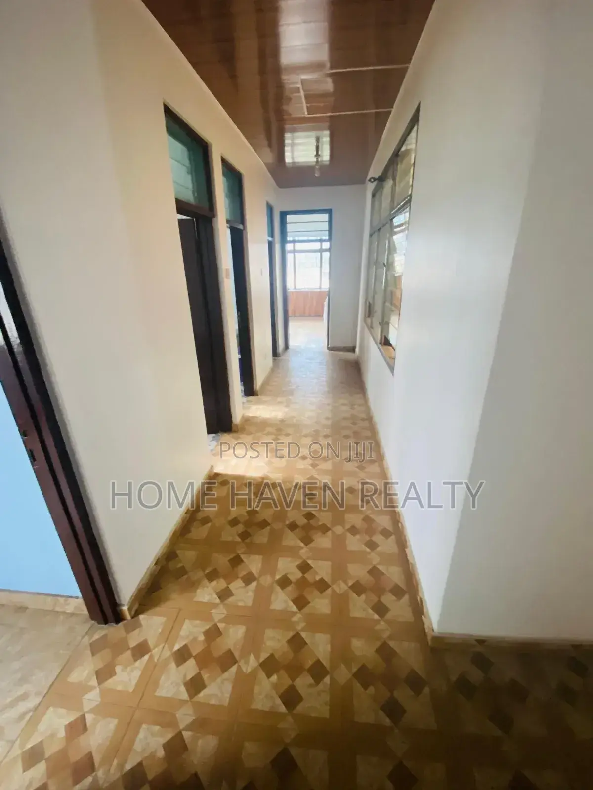 6bdrm House in North Legon for sale