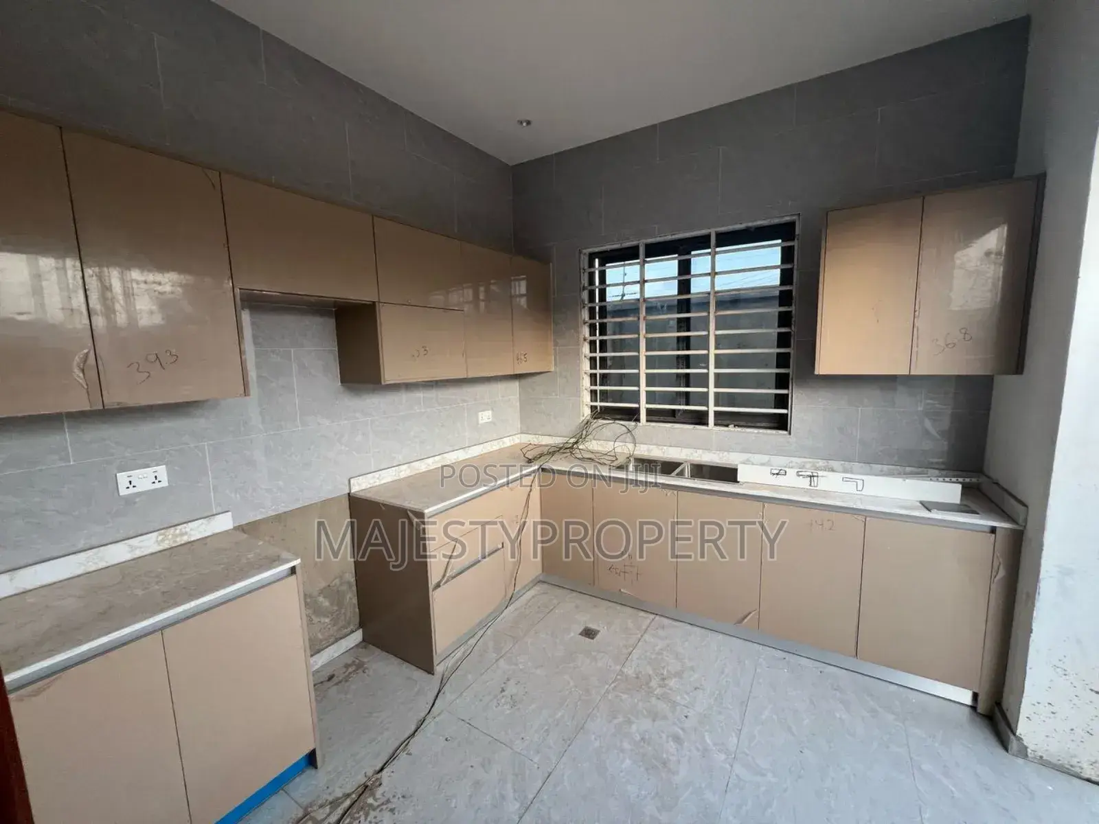 4 Bedrooms Story House for Sale at Spintex Near HFC Estate