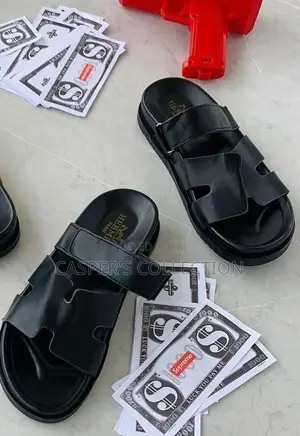 Photo - Original Men’S Hermes Slides