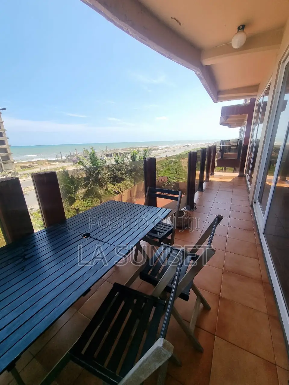3bdrm Apartment in La Beach, Trade Fair for rent