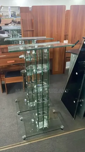 Transparent Tempered Glass Pulpit