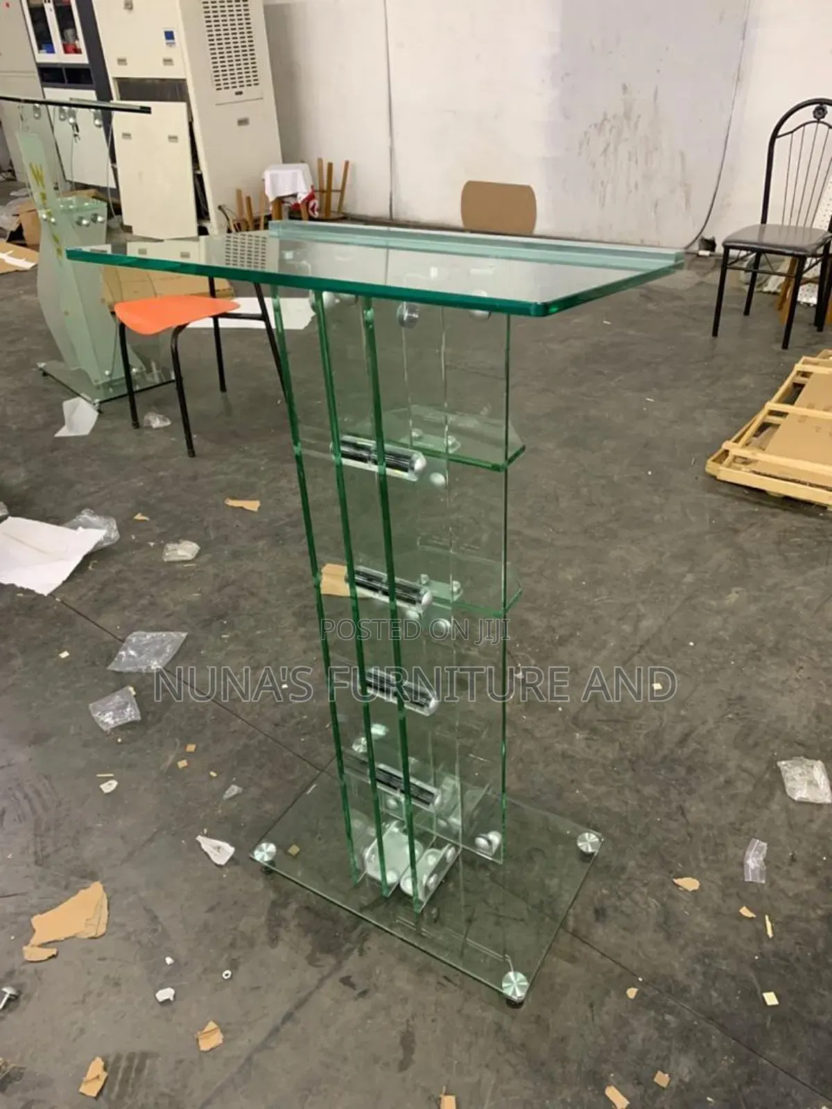 Transparent Tempered Glass Pulpit
