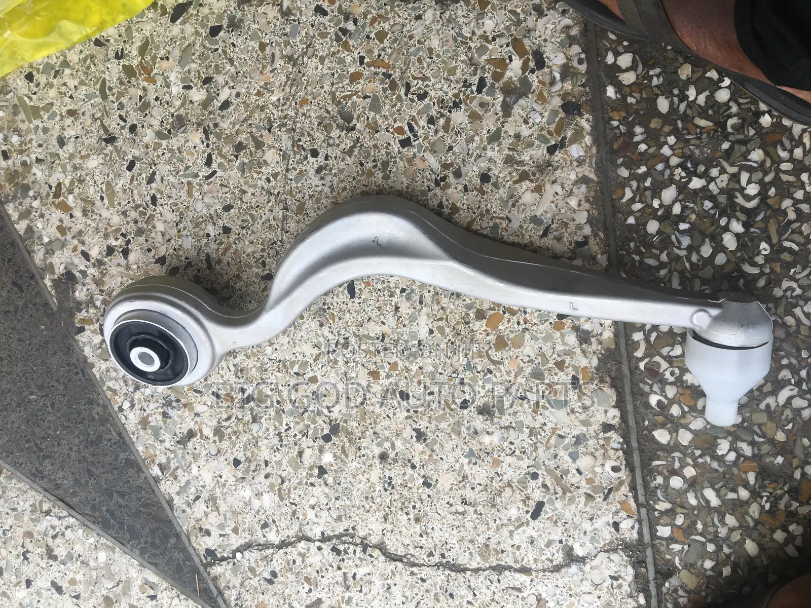 Mercedes’ Benz S Class Lower Arm Set Available