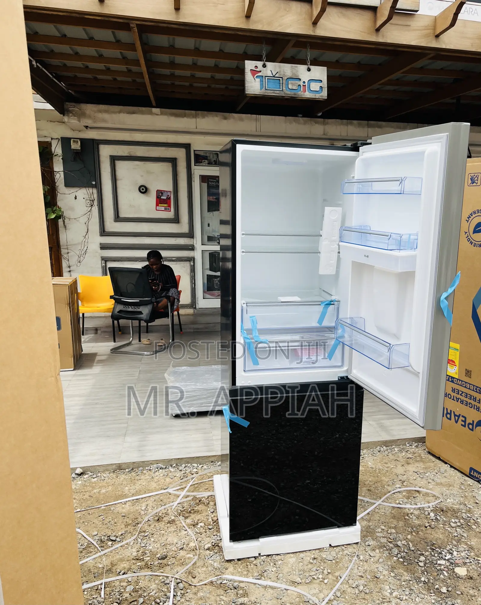 Buy Finest Pearl Pf—433 BBGWD 2 Door Refrigerator(Black).