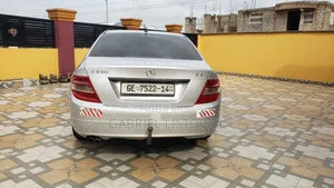 Mercedes-Benz C200 2012 Silver