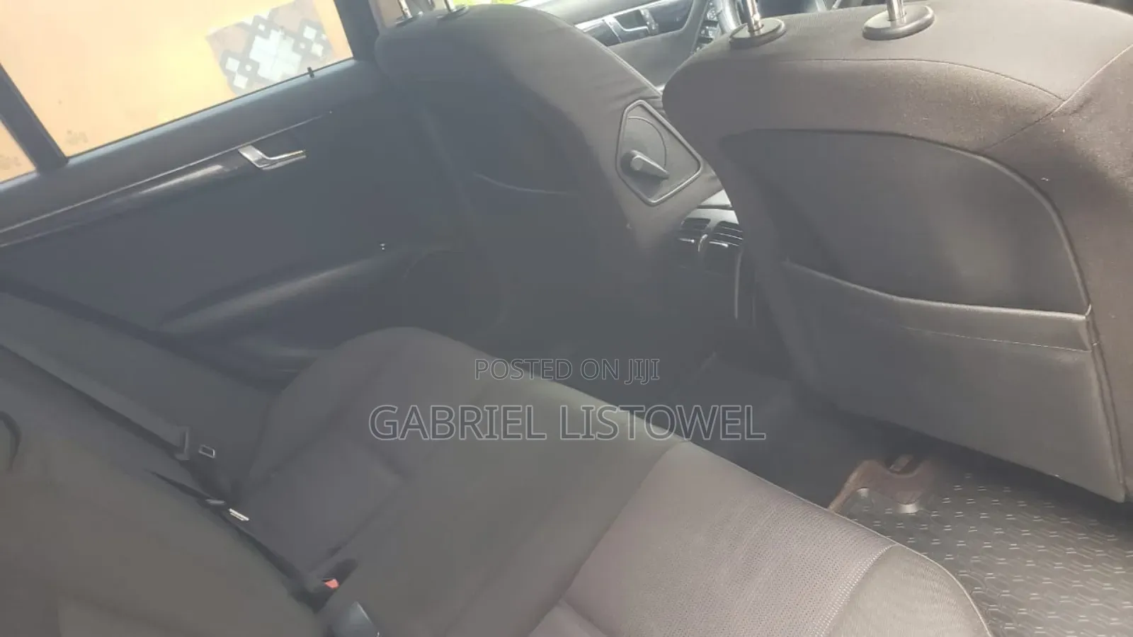 Mercedes-Benz C200 2012 Silver