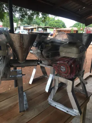 Brand New Fufu Machine Petrol Engine 7.5hp Smoother