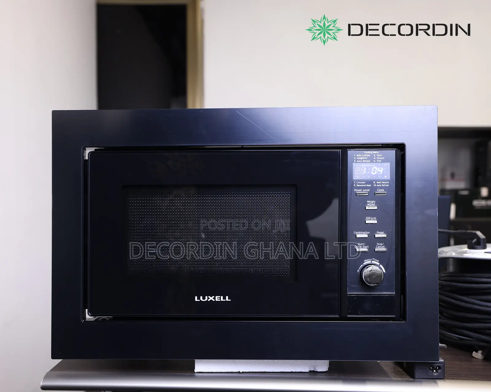 25l Digital Microwave