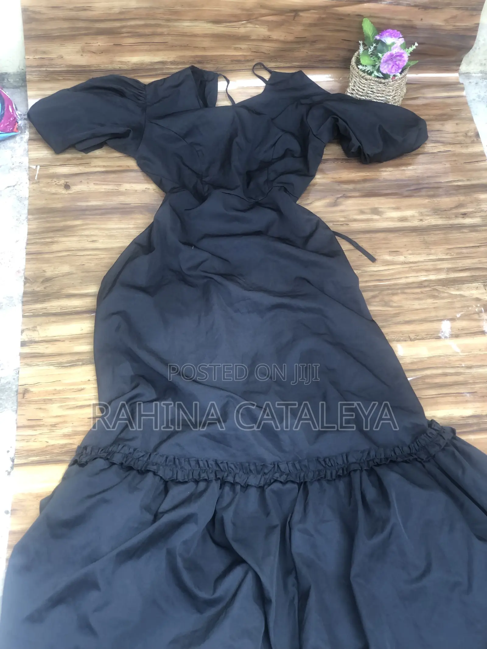 Dresses 675