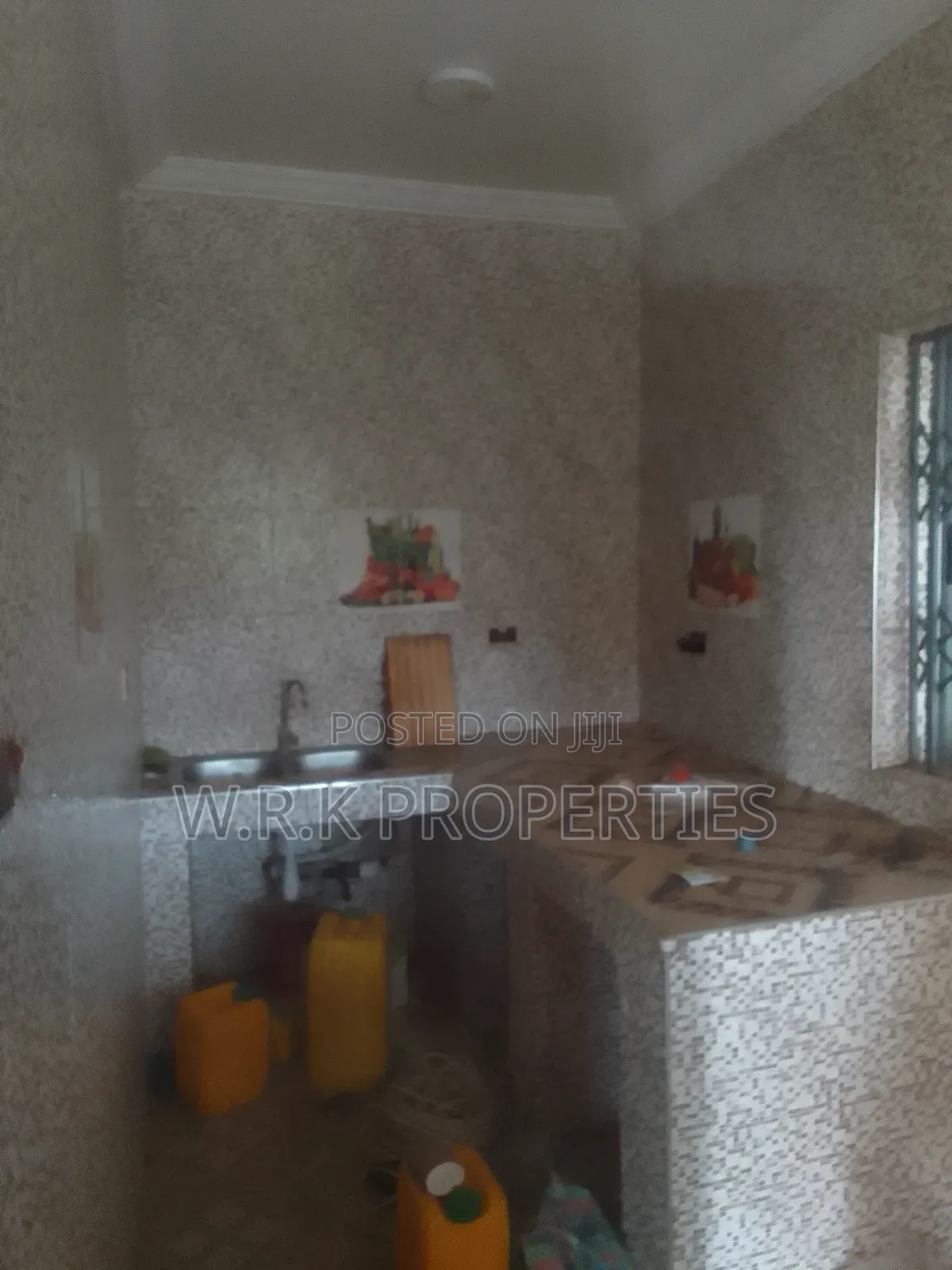 2bdrm Apartment in Oyoko Koforidua, New-Juaben Municipal for rent