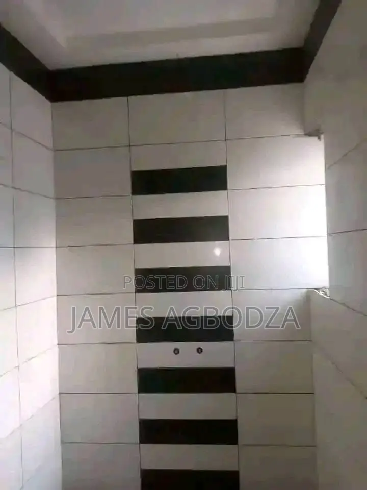 Only Master Hand in Tiling.