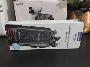 Zoom H6essential 6-Track 32-Bit Float Portable Recorder.