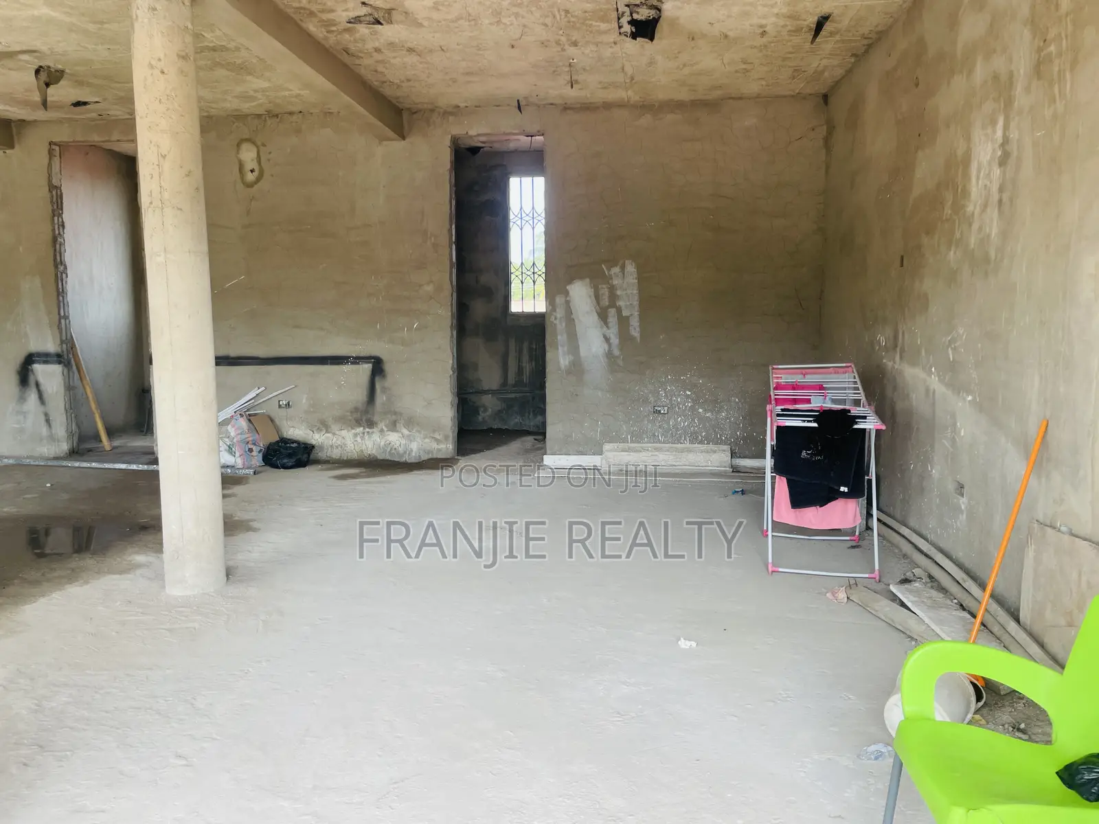 Shop/Store for Rent at Ghana Flag (Kasoa)
