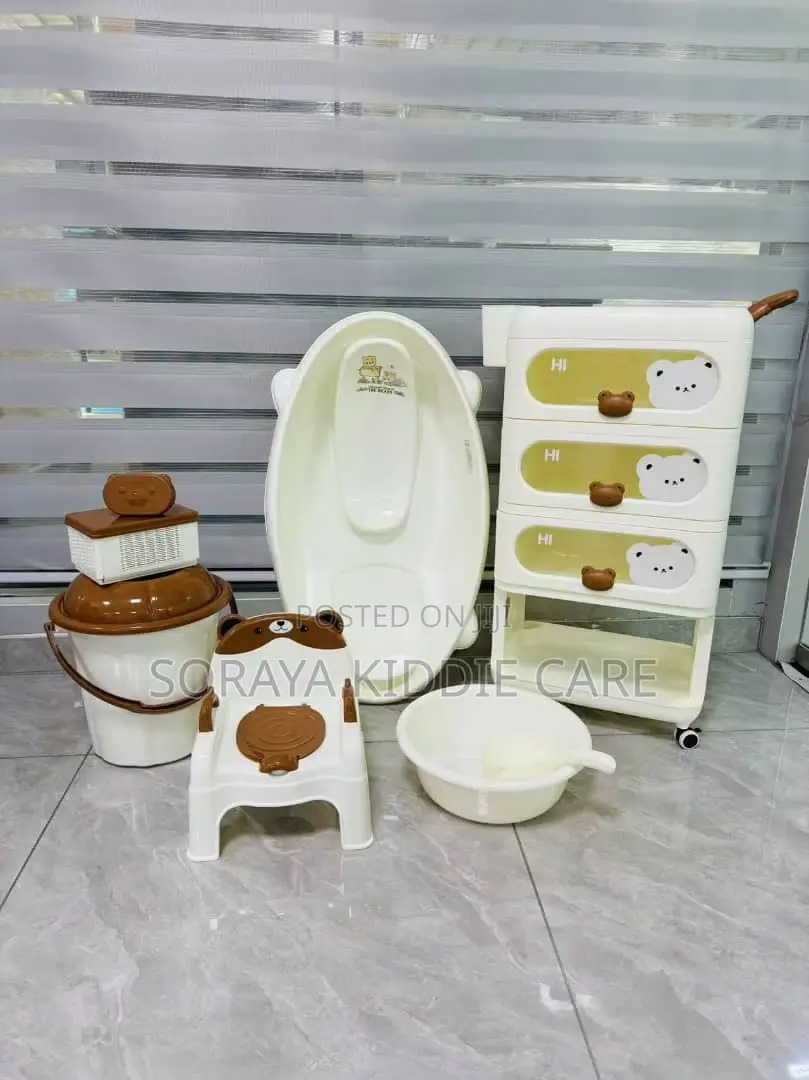 Kafee Bear Baby Bath Tub and Trolley