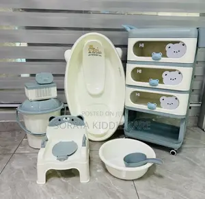 Kafee Bear Baby Bath Tub and Trolley