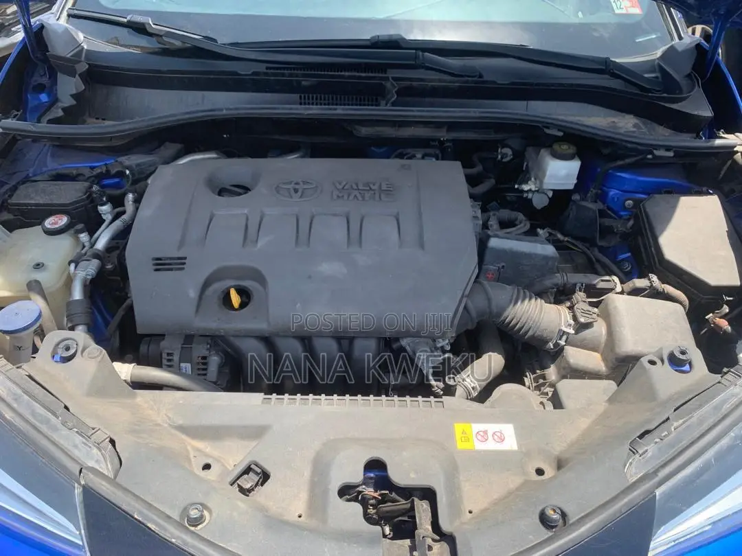 Toyota C-HR XLE Prermium FWD (2.0L 4cyl 2AM) 2018 Blue
