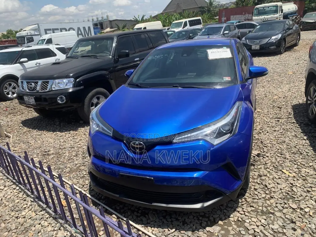 Toyota C-HR XLE Prermium FWD (2.0L 4cyl 2AM) 2018 Blue