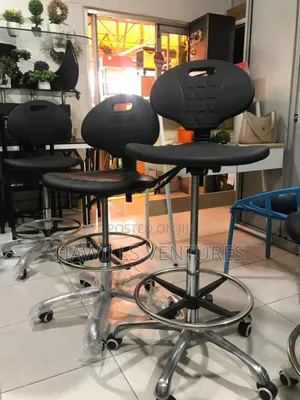 Adjustable Lab Stool