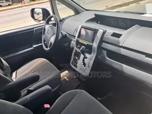 Toyota Voxy 2012 Gray