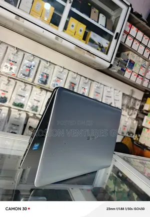 Laptop Asus 4GB Intel Core I3 HDD 1T