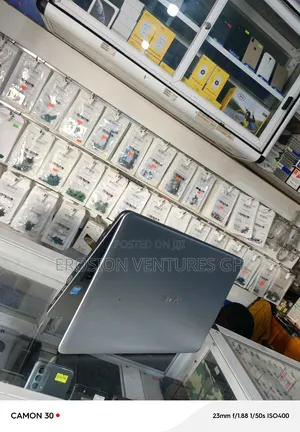 Laptop Asus 4GB Intel Core I3 HDD 1T