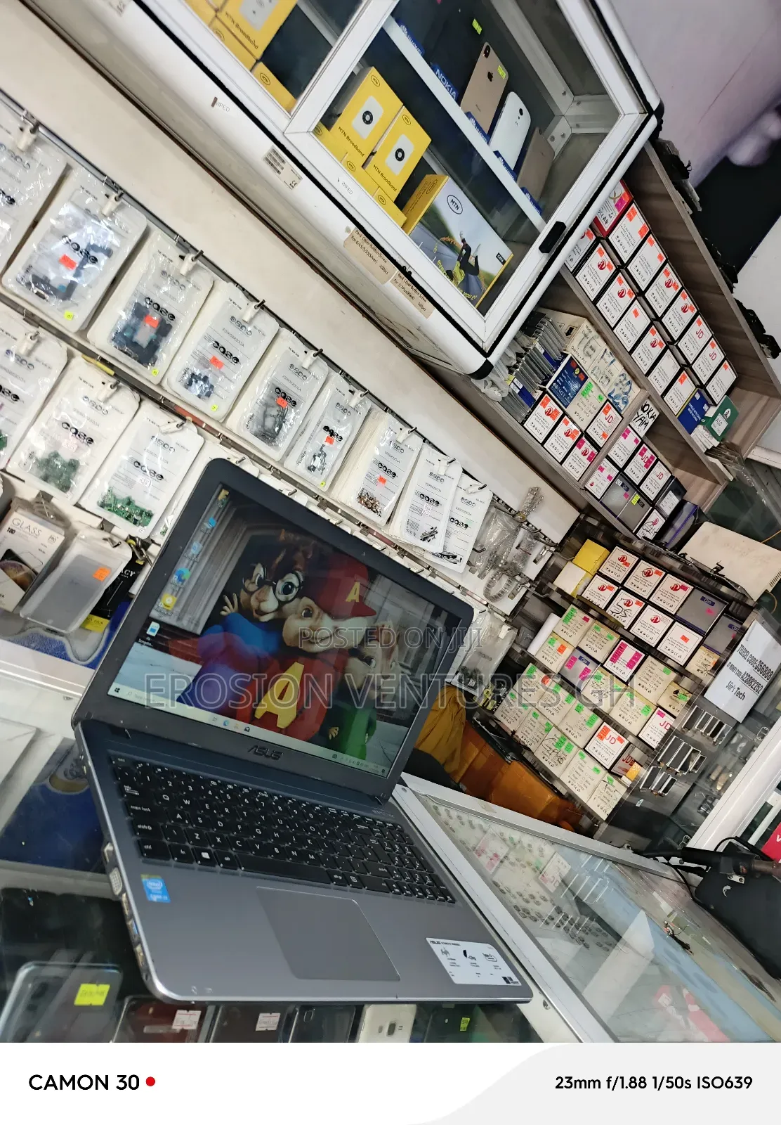 Laptop Asus 4GB Intel Core I3 HDD 1T