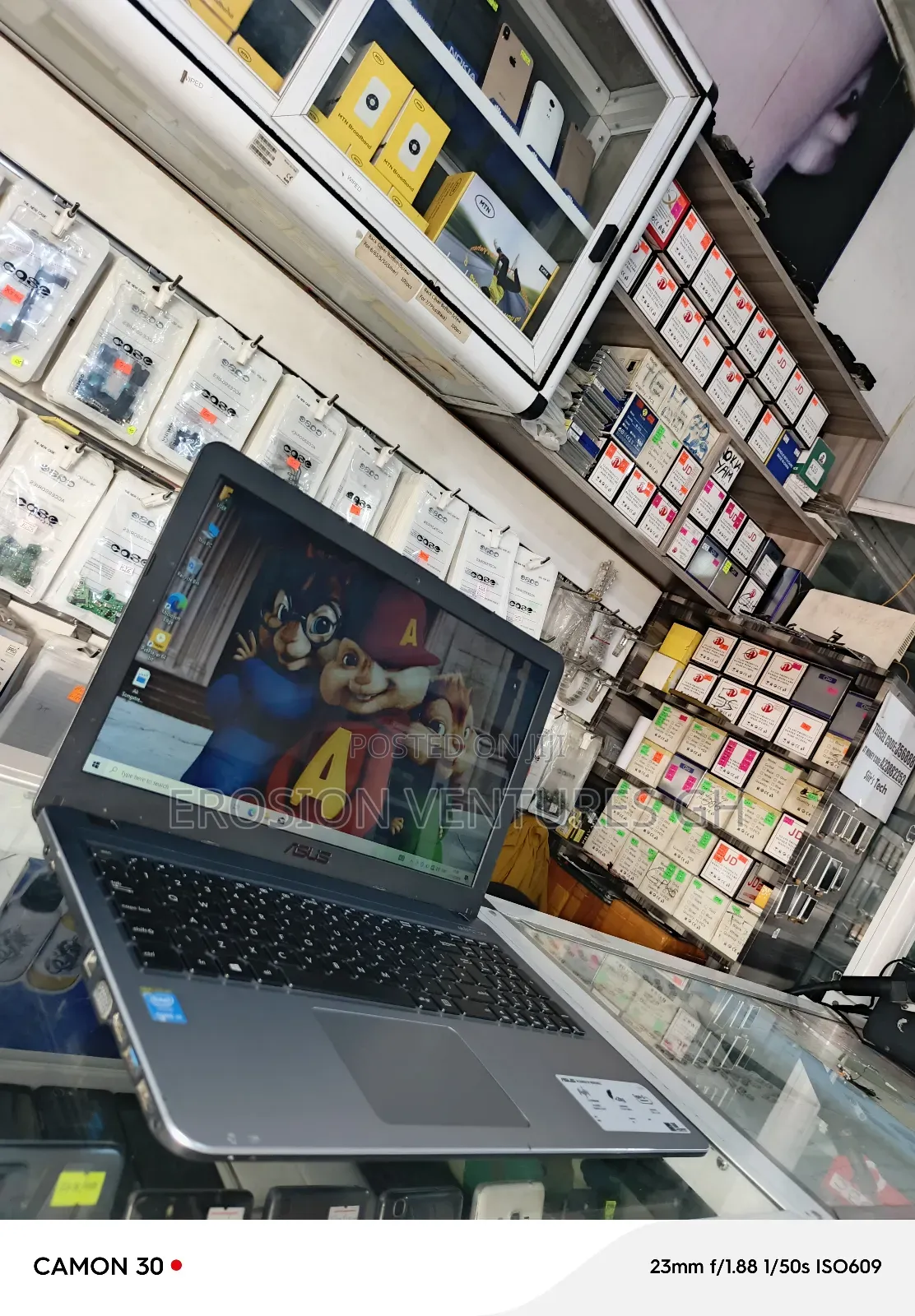 Laptop Asus 4GB Intel Core I3 HDD 1T