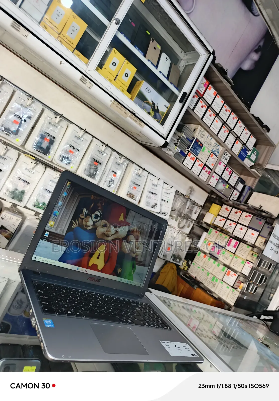 Laptop Asus 4GB Intel Core I3 HDD 1T