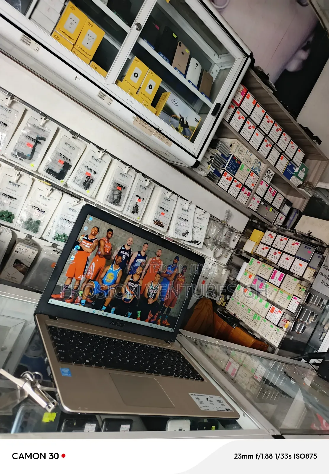 Laptop Asus 4GB Intel Core I3 HDD 1T