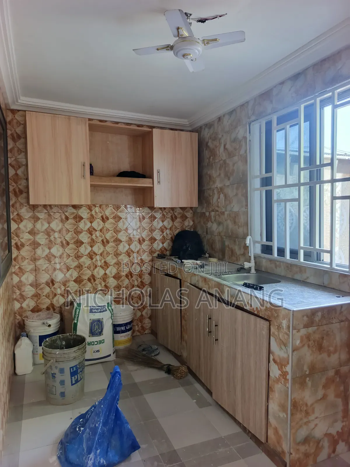 1bdrm Apartment in Dorns Properties, New Town for rent