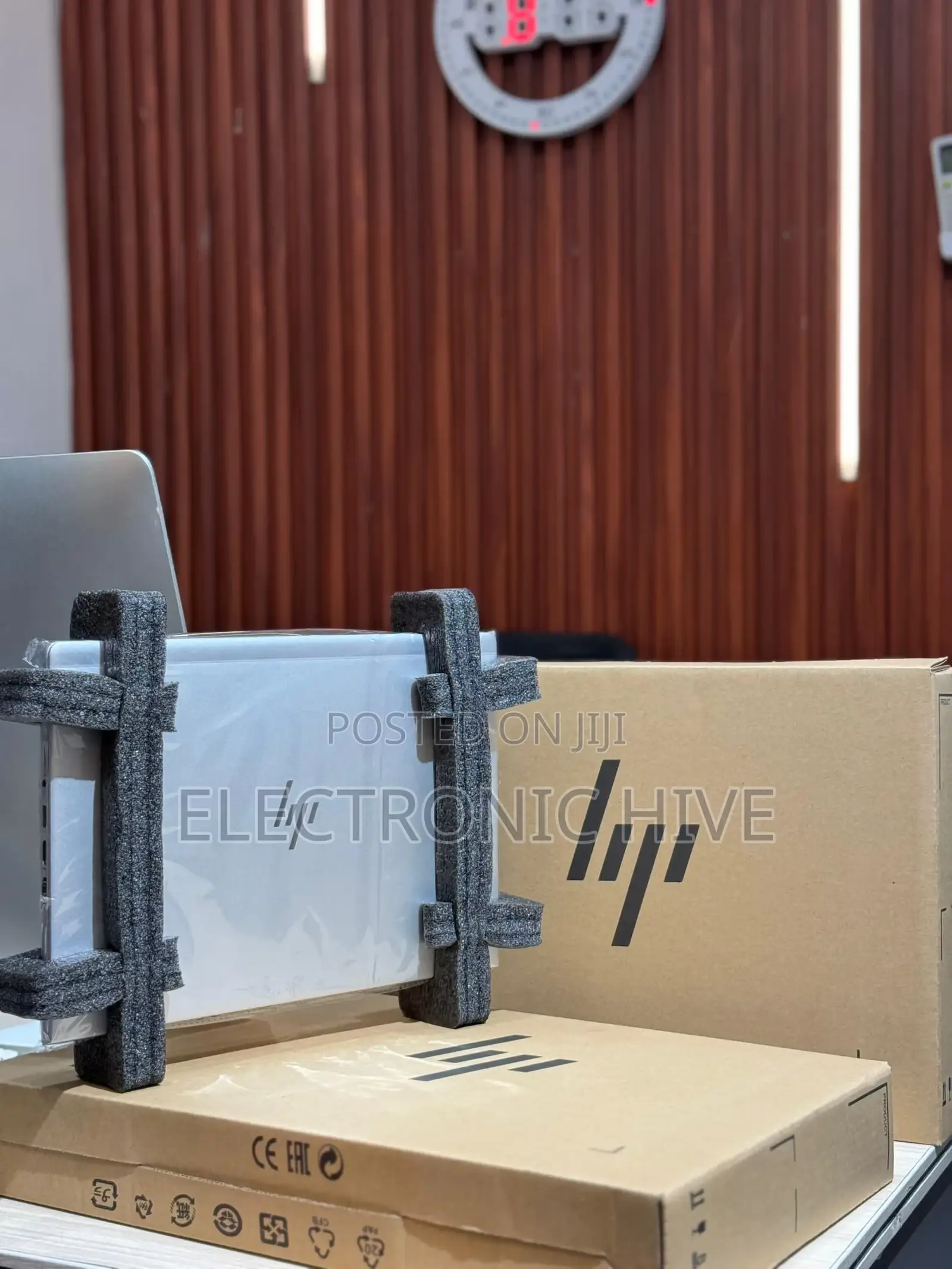 New Laptop HP EliteBook 745 G6 16GB AMD Ryzen 5 SSD 256GB