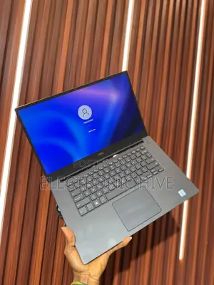 Laptop Dell Precision 5540 32GB Intel Core I5 SSD 256GB