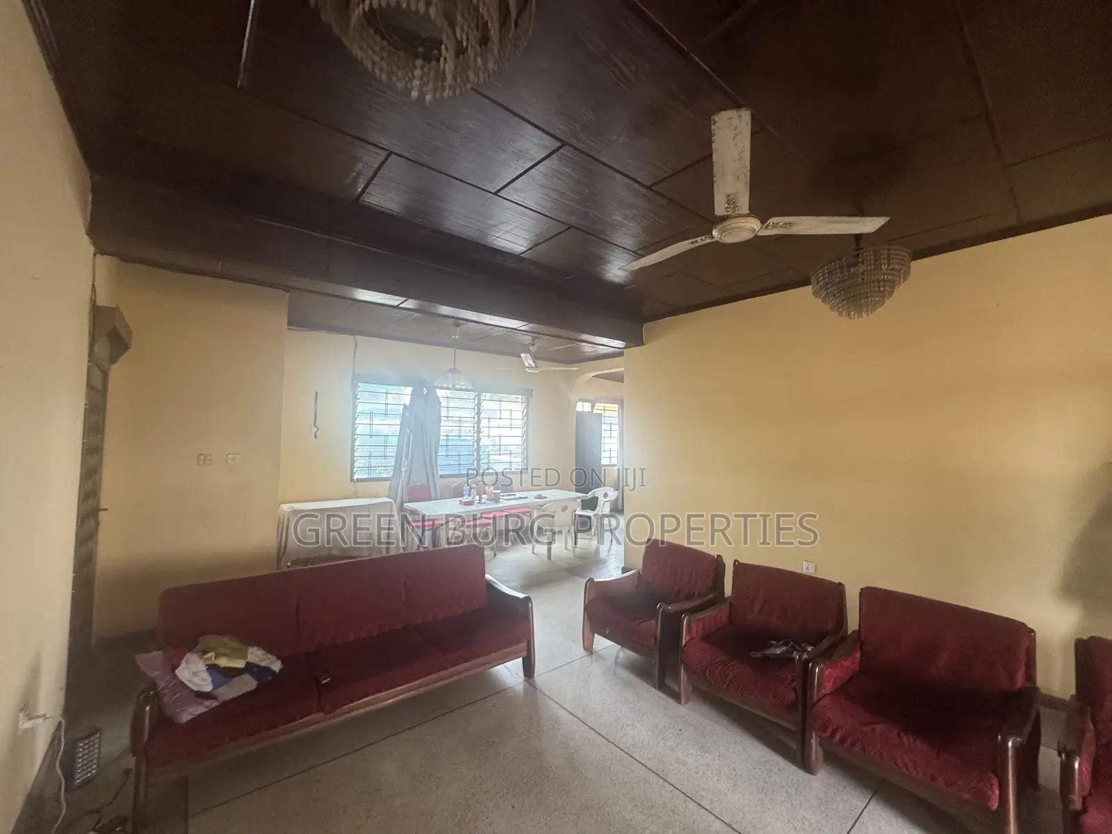 Office and Warehouse to-Let