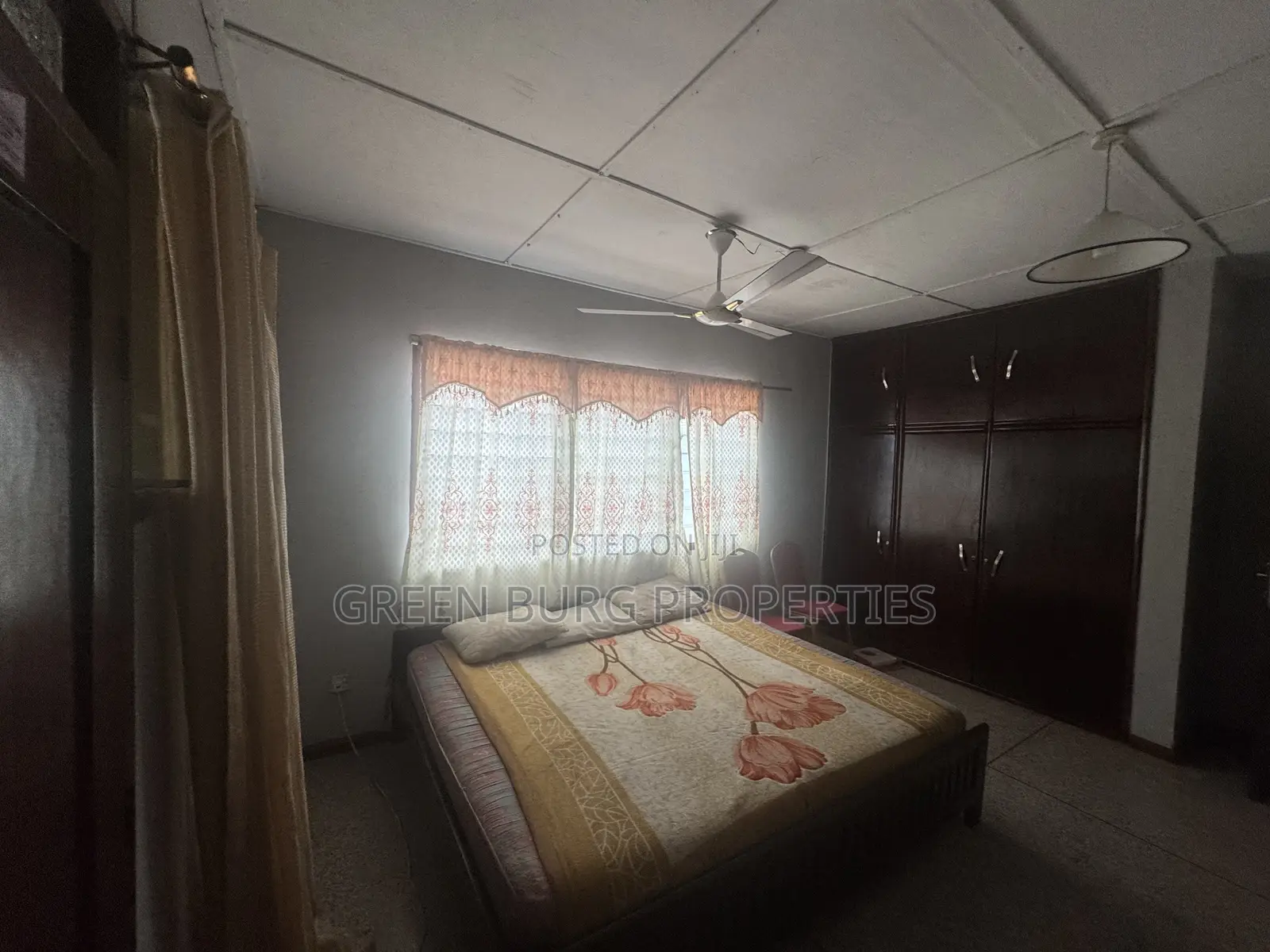 Office and Warehouse to-Let