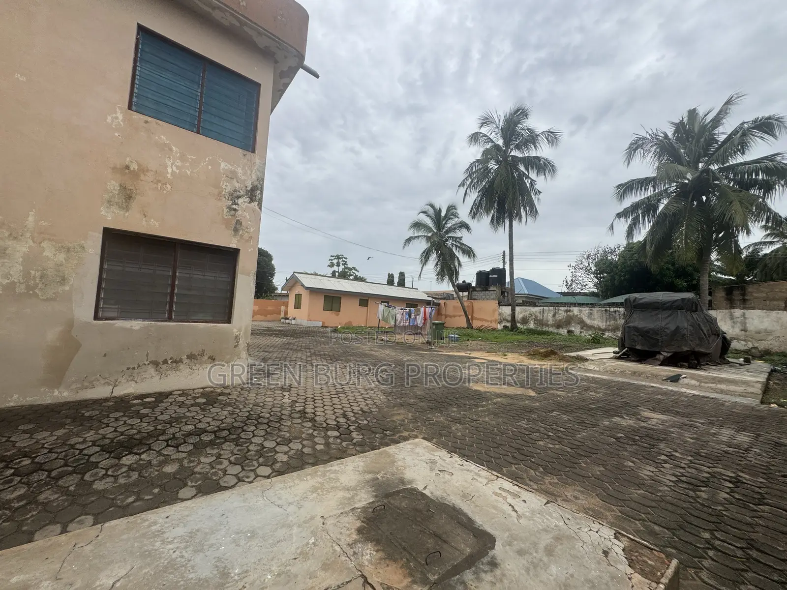 Office and Warehouse to-Let