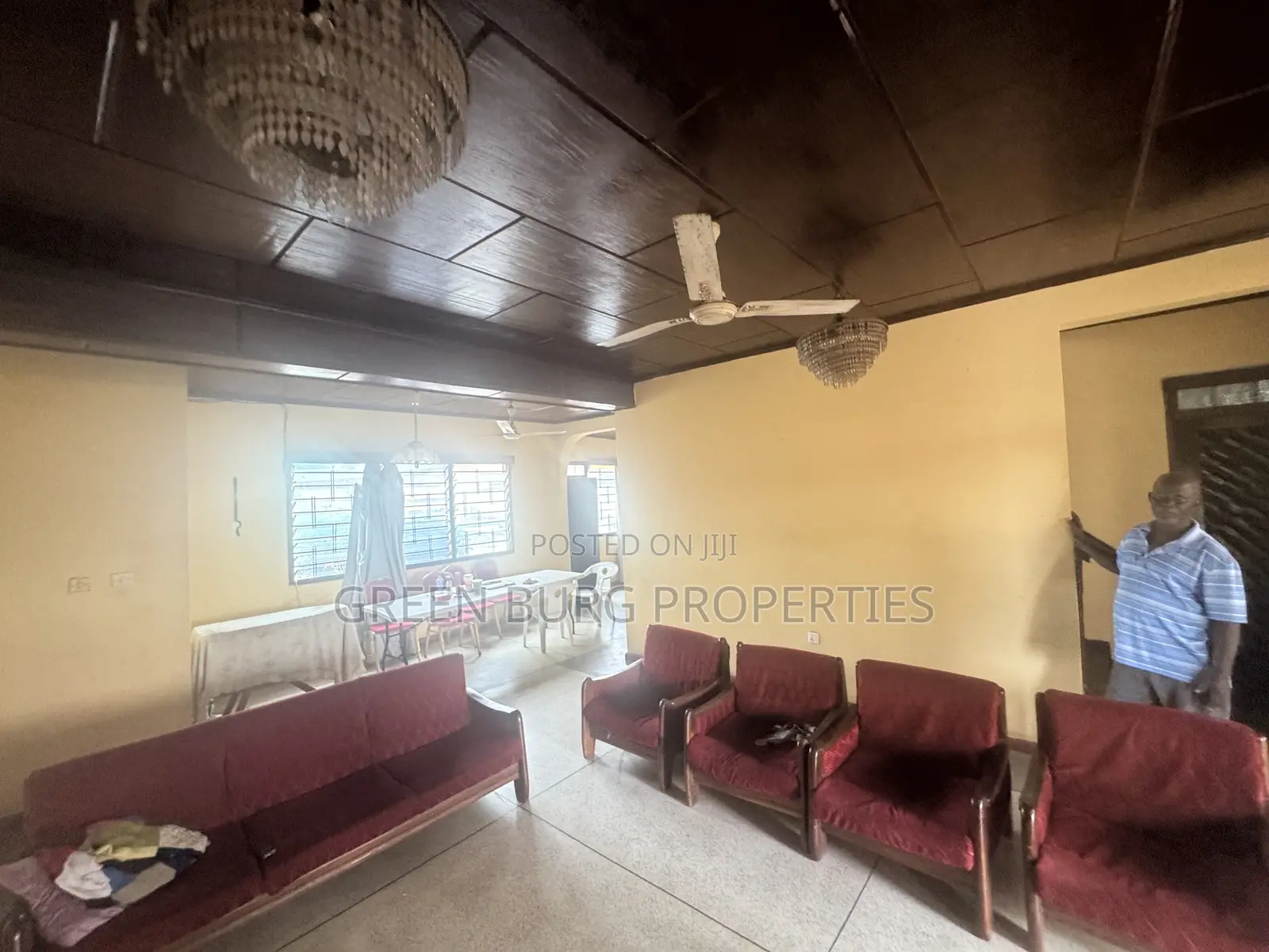 Office and Warehouse to-Let